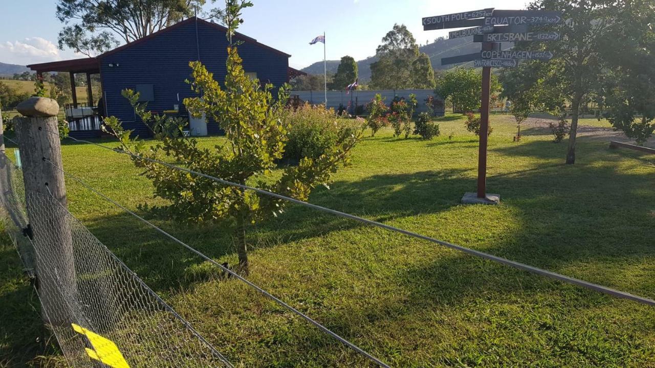 The Wattle Lodge Glendon Brook Exterior photo